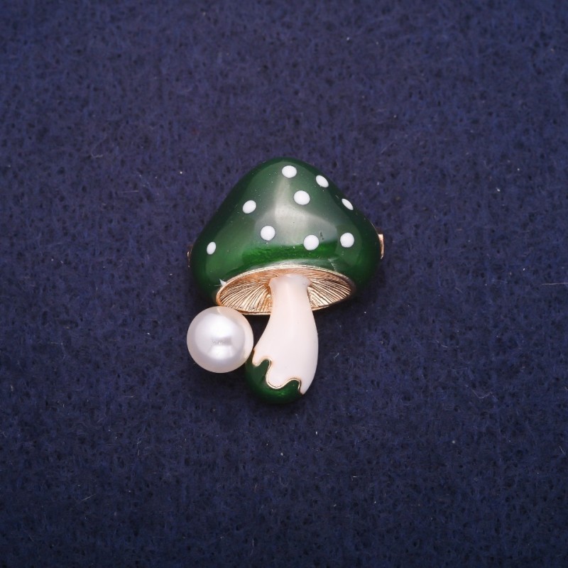 Sale! Mushroom Brooch with Green Cap 22×28 mm, Gold-Tone Metal