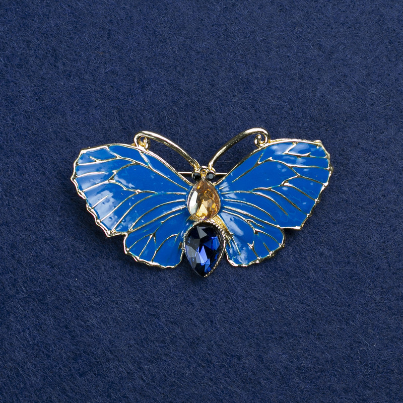 Sale! Butterfly Brooch in gold-tone metal, enamel and crystals 50×27 mm +
