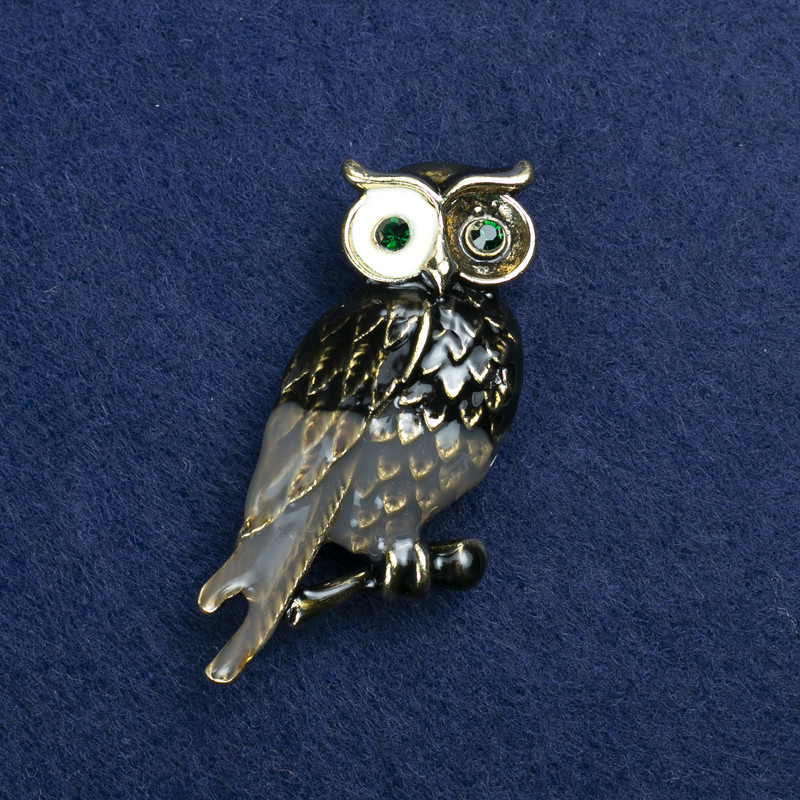 Sale! Owl Brooch - Golden Metal, Enamel and Crystals, 42×28 mm