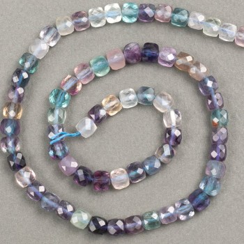 Beads on a cord of natural stone, fluorite faceted cube 6x6 mm, length 40 cm +