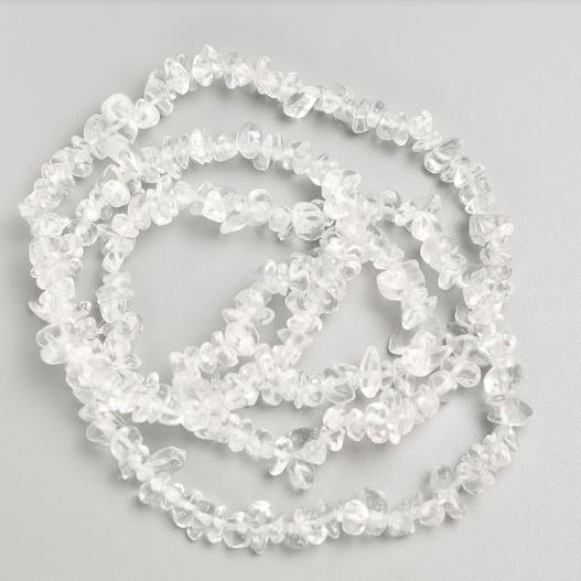 Natural stone Mountain Crystal chip beads on a strand, 13x4-6x3 mm (±), length 82 cm
