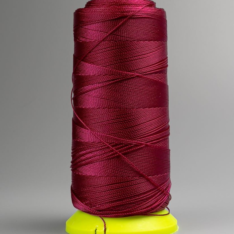 Burgundy bobbin nylon thread, 0.9 mm diameter, for crafts, 300 m