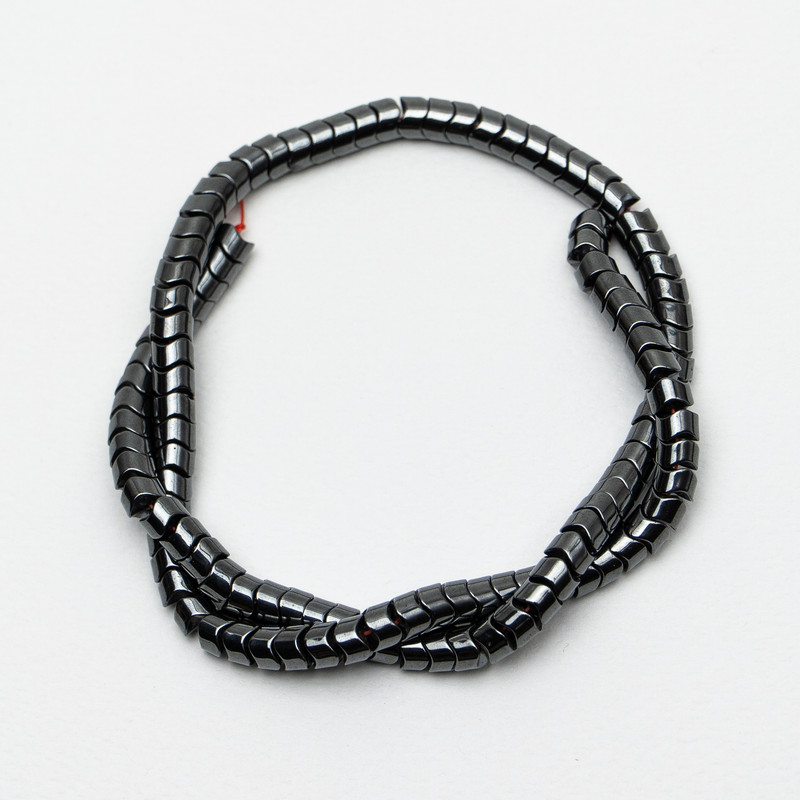 Hematite Beads Zigzag, 6x4 mm diameter, 39 cm length on thread