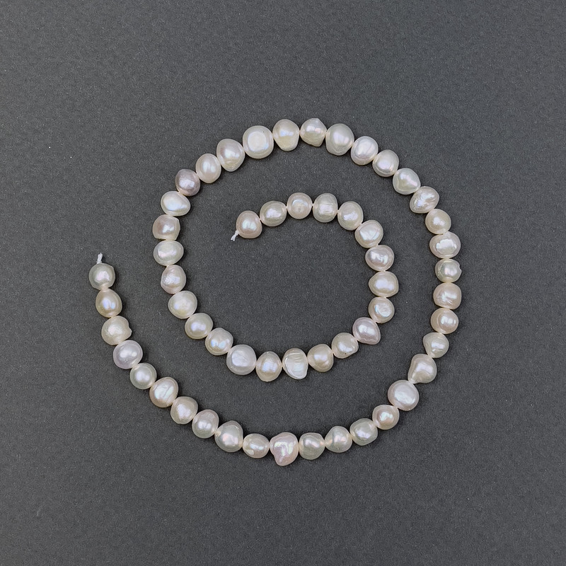 Freshwater Pearls with a Gasoline Tint on a Thread, diameter 6.5×4.5-6 mm, length 36 cm±