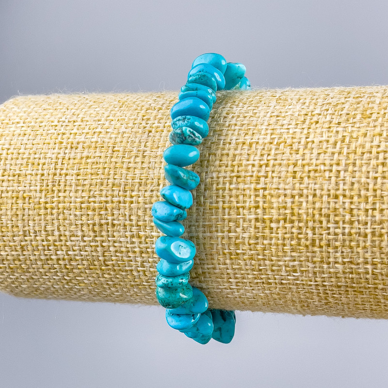 Turquoise bracelet (artificial) tumbled chips, diameter 8x4mm ±, length 18cm (stretch)