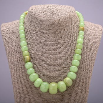 Onyx stone necklace with smooth graduated rondelle beads, diameter 8x6-20x13 mm, length 52 cm