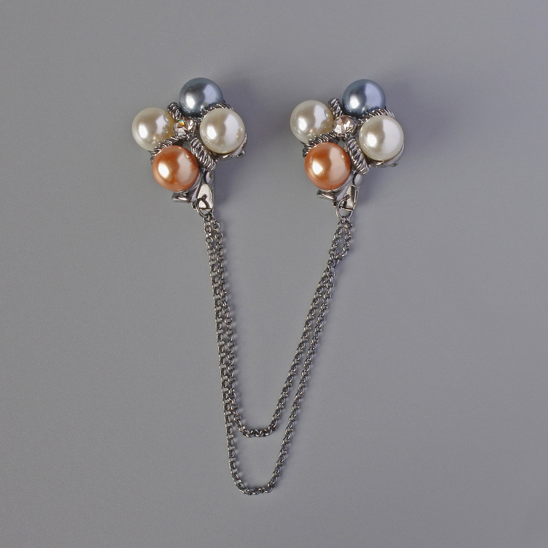 Brooch for cardigans Accent white, yellow, gray beads, silvery metal 22 mm, chain 12 cm