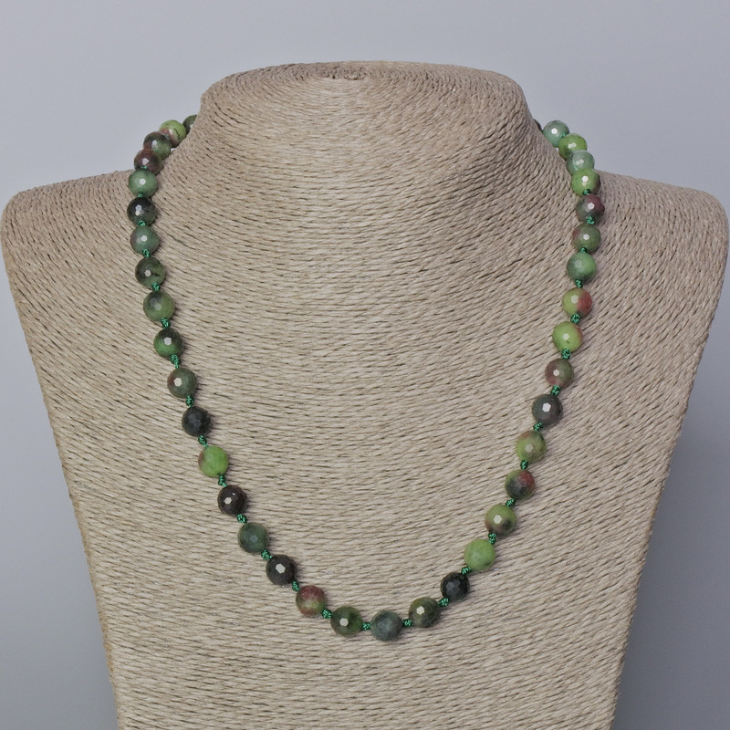 Natural Zoisite Necklace with Faceted 8mm Beads, 45-50 cm Length