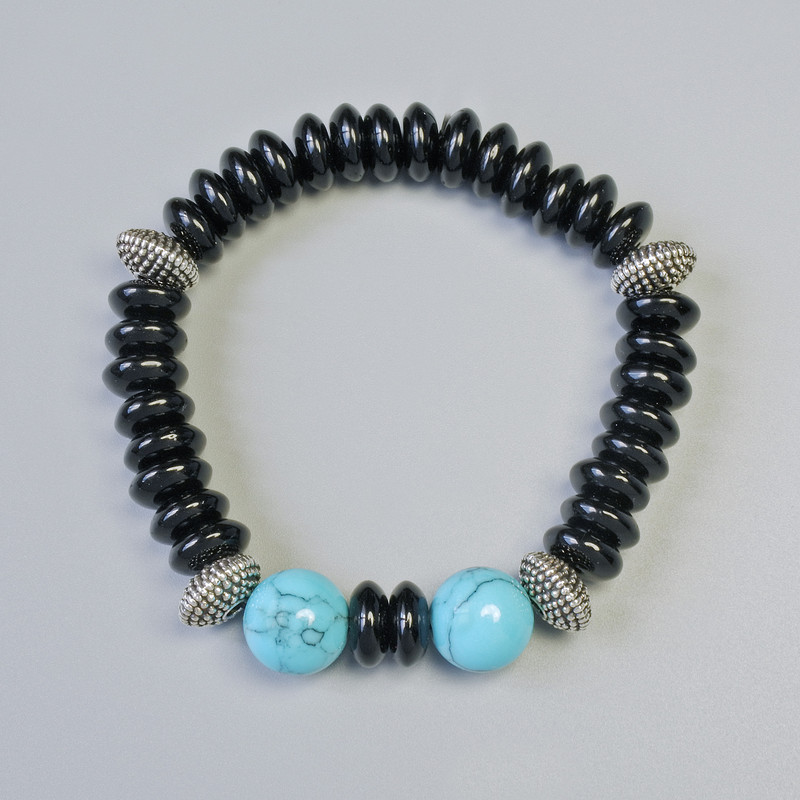 Bracelet of black agate and turquoise (pressed) smooth rondel and bead, diameter 12 mm, 10×4.5 mm ± (stretch), length 18 cm ± with metal inserts