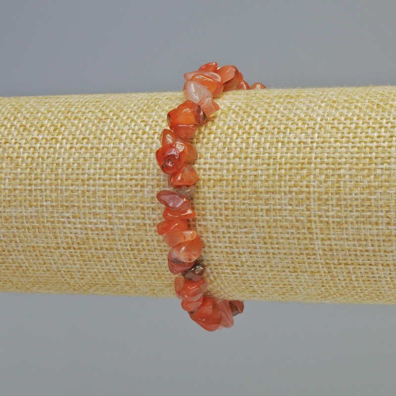 Bracelet with natural carnelian chips, diameter 8x4 mm +/- (stretch), length 18 cm+