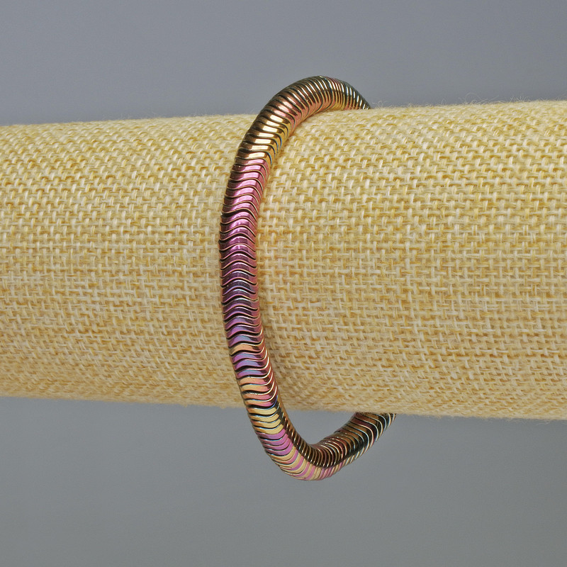 Bracelet Hematite color chameleon zigzag, diameter 6x2 mm, length 18 cm, stretch