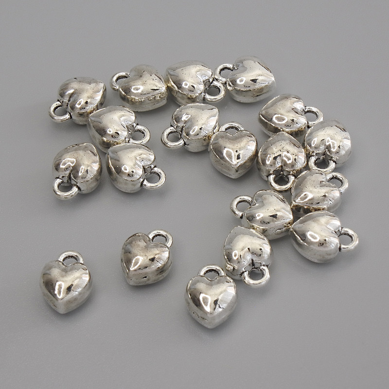 Heart-shaped pendant, silver metal color, 9×7 mm diameter, packaging 18 pcs