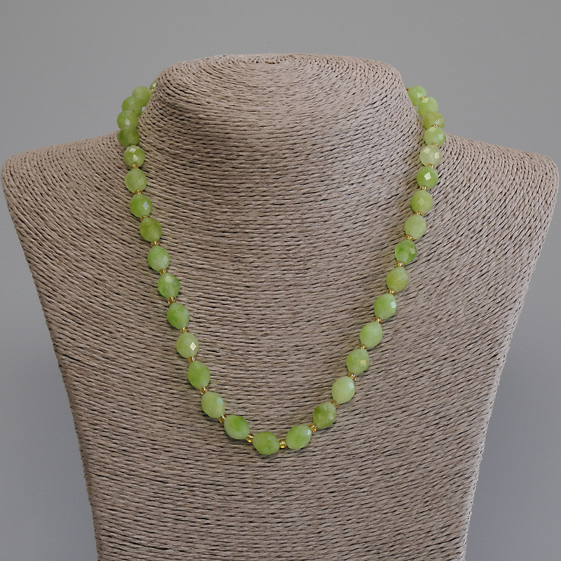 Necklace with Chrysolite Olivine - Faceted Beads, diameter about 9.5×8 mm, seed beads about 3 mm, length about 50 mm, with clasp