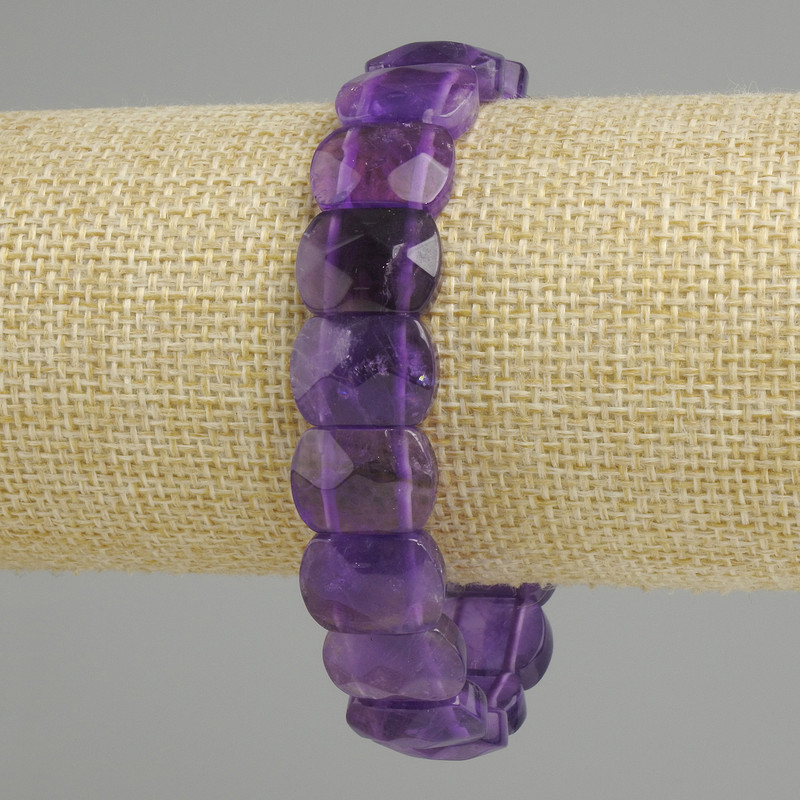 Amethyst bracelet faceted link, diameter 15x11 mm ±, length 18 cm (stretch)