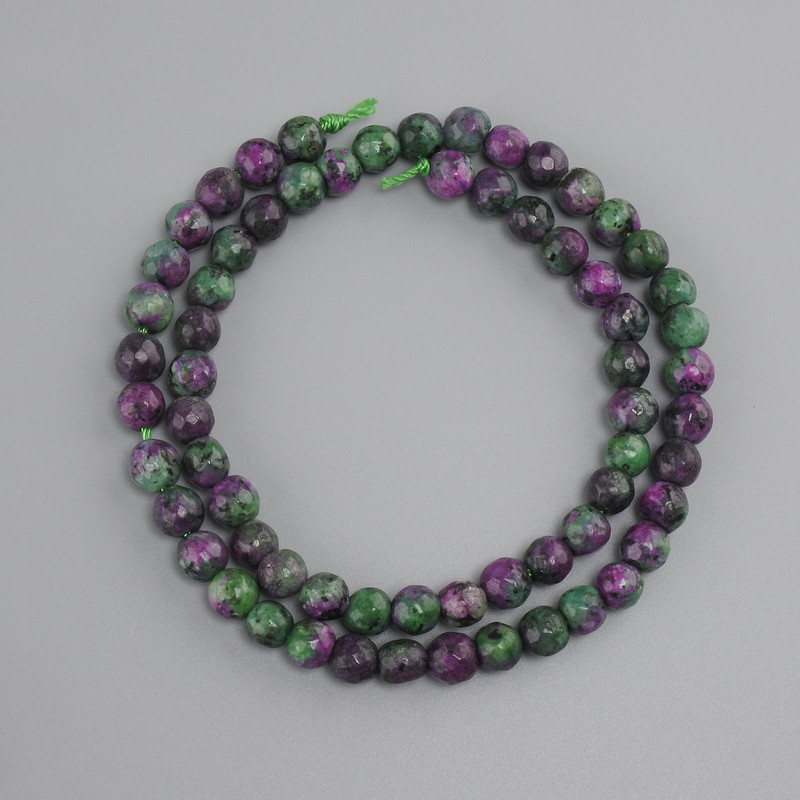 Zoisite beads faceted round bead, diameter 6 mm +/-, length 39 cm +/- on a string