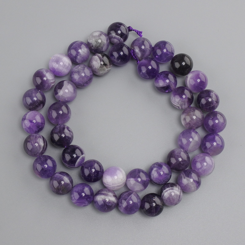 Amethyst beads, smooth round ball, diameter 10 mm +- , length 39 cm +- on a string