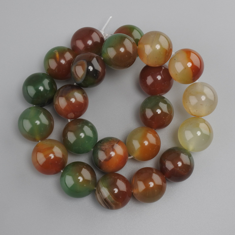 Beads Brazilian Agate smooth round bead, diameter 18 mm +/-, length 38 cm +/- on nylon thread