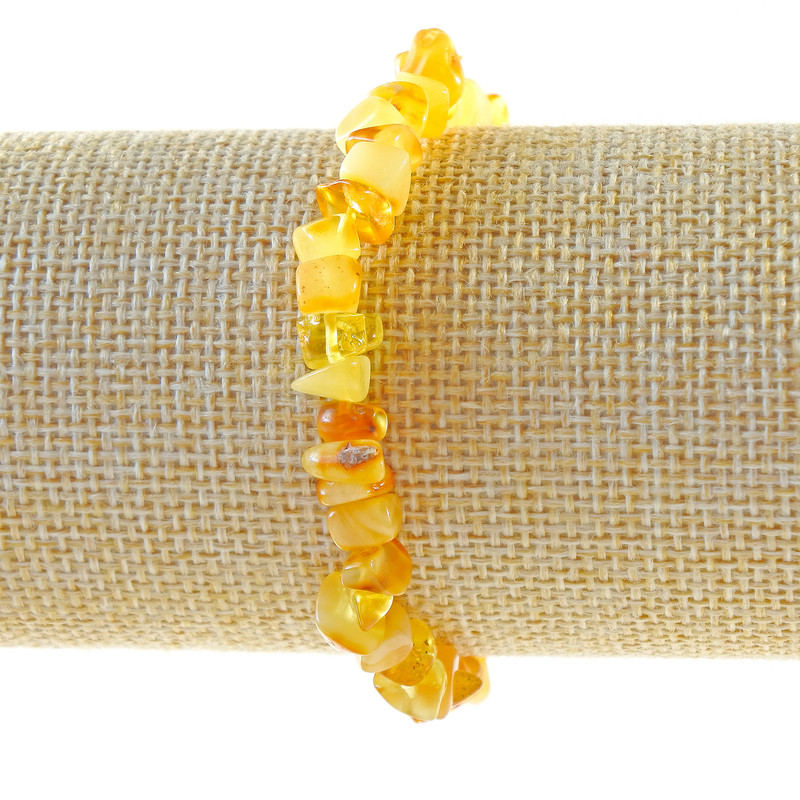 Amber Shard Bracelet, diameter 7×4 mm, length 18 cm (stretch)